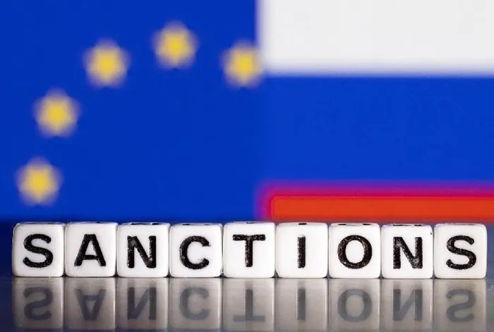 EU 'cấm cửa' lực lượng quan trọng của Nga, Mỹ khẳng định không giảm sức ép