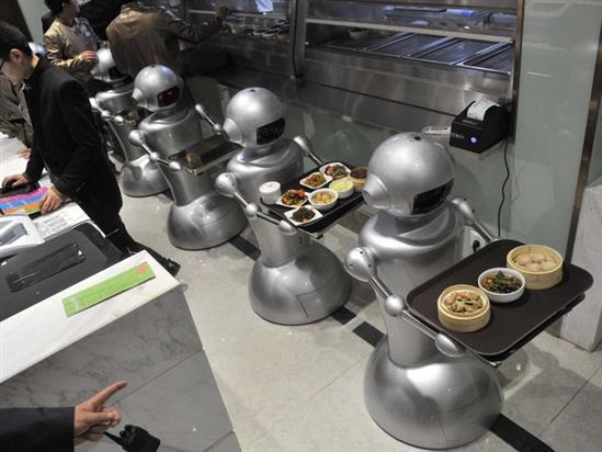 Đến năm 2025, Robot có thể sẽ thực hiện tới 30% công việc của con người
