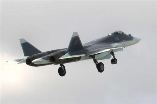 Tại sao Nga chưa bán tiêm kích tàng hình Su T-50 cho Việt Nam?