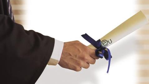 Tiến sĩ Ta còn 'xuất chúng' hơn cả tiến sĩ Tây!