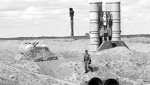 Tên lửa S-300 của Nga vô hiệu hóa lệnh trừng phạt