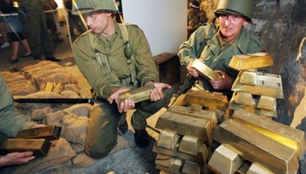 Vén màn bí mật về kho báu khổng lồ của Hitler