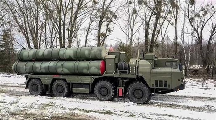 Thêm một tổ hợp phòng không S-400 được triển khai tới Belarus