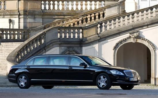 Siêu xe bọc thép hơn 30 tỷ của Bộ Ngoại giao có gì đặc biệt?