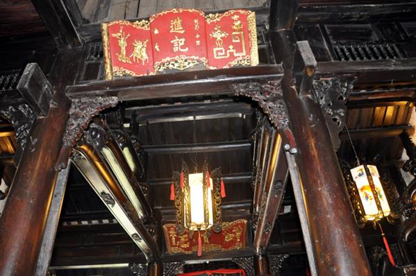 Kho báu vật cổ trong ngôi nhà 250 tuổi ở Hội An