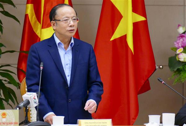 Chủ tịch Hiệp hội DNNVV đề nghị bỏ sổ hồng, sổ đỏ