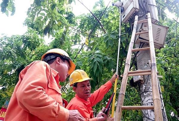 Thủ tướng yêu cầu kiểm tra việc tăng giá điện