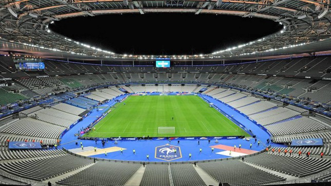 Nga phản ứng gì khi bị UEFA tước quyền đăng cai chung kết Champions League