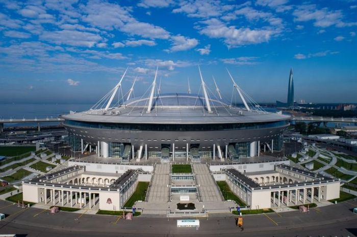 Xung đột với Ukraine, Nga mất quyền đăng cai chung kết Champions League