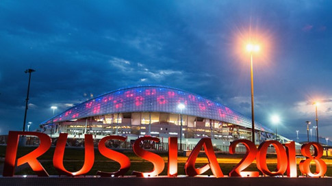 Nga chào đón dấu mốc 50 ngày trước World Cup 2018 bằng trận cầu kỷ lục trên núi