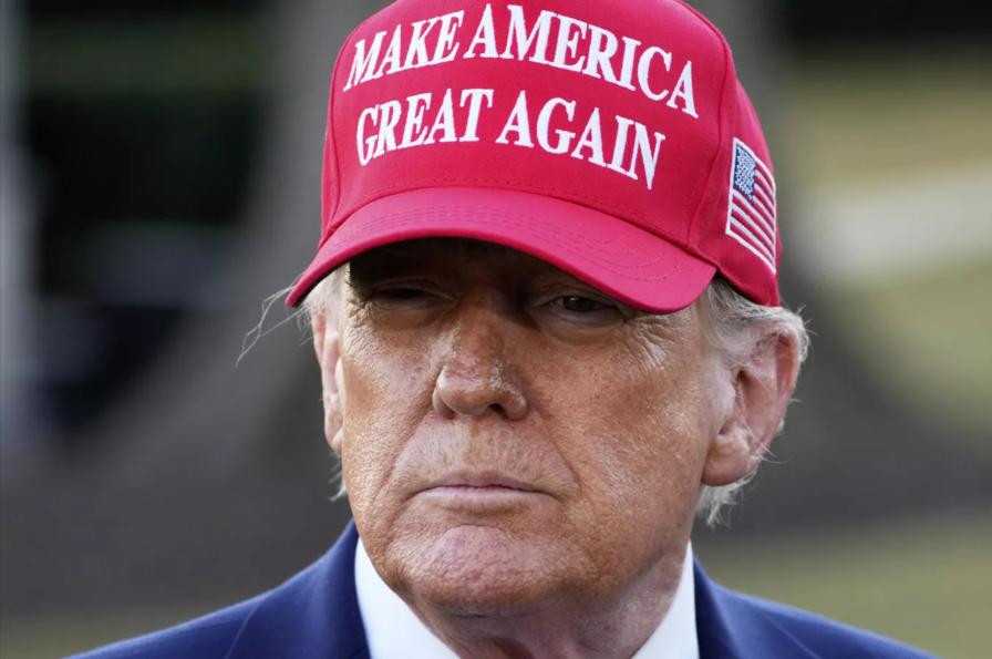 Ông Trump có thể nắm quyền đến năm 2037 nhờ lỗ hổng Hiến pháp Hoa Kỳ