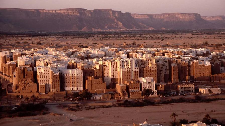 Mỹ và Ả Rập Saudi chuẩn bị hỗ trợ chiến dịch trên bộ chống lại quân Houthis ở Yemen