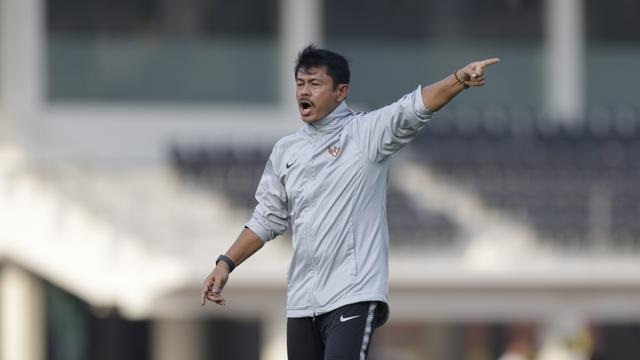 Indonesia sa thải HLV Indra Sjafri