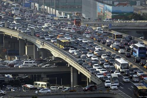 So phí đường bộ Việt Nam với thế giới: Có gì khập khiễng không?