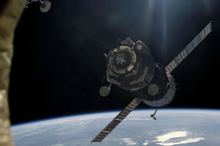 Nga điều 15 máy bay hiện đại đón Phi thuyền Soyuz TMA-07M (video)