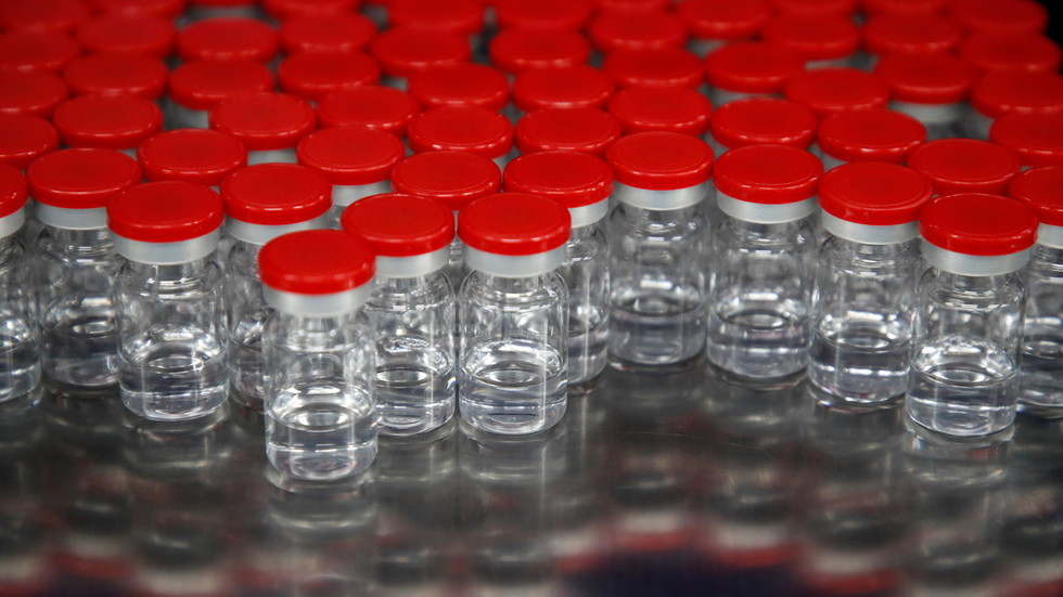 Khởi động việc thử nghiệm vaccine Sputnik V một liều tiêm tại Nga