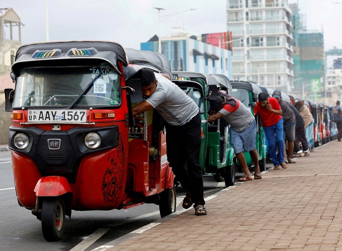 Sri Lanka tận dụng nguồn dầu giá rẻ từ Nga