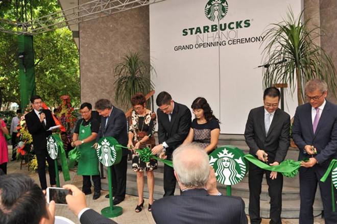 Những điều ít biết sau cuộc đổ bộ của Starbucks tại Hà Nội