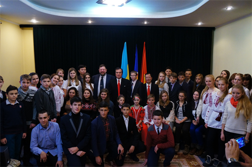 Giáo viên và học sinh Ucraina mong muốn tìm hiểu về đất nước và con người Việt Nam