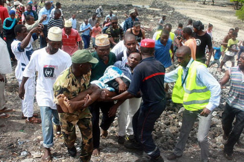 Máy bay lao xuống biển, 29 người thoát chết
