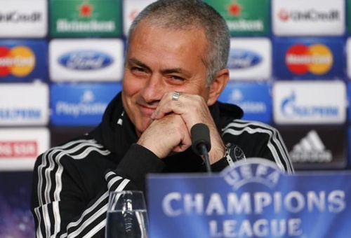 Mourinho có 'quả đầu' đẹp nhờ... Fernando Torres