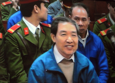 Giây phút Dương Chí Dũng nghe tòa tuyên án tử