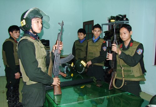 Cho phép nổ súng trấn áp bạo loạn, tụ tập đông người