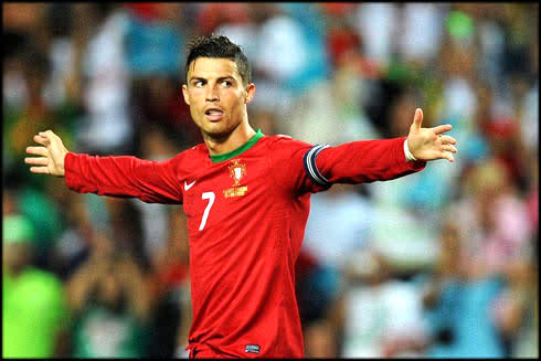 Ronaldo được Thủ tướng Bồ Đào Nha tặng huân chương cao quý