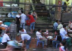 Kinh ngạc chuyện bia rượu của người Việt