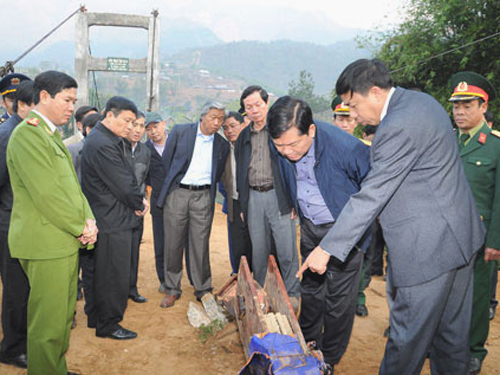 Bộ trưởng Đinh La Thăng: Lật cầu treo 8 người chết do làm ẩu