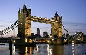 Các đại gia Ukraine ôm tiền đến London mua nhà
