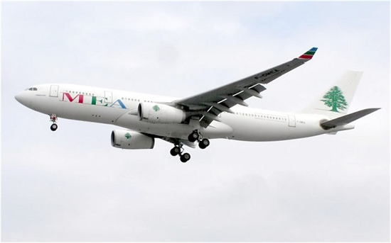 Máy bay không được hạ cánh vi bỏ rơi con trai bộ trưởng