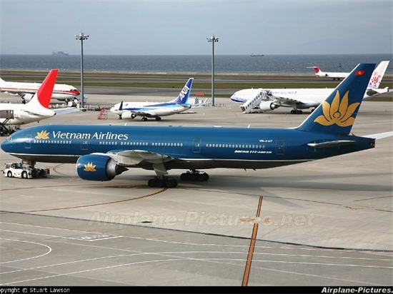 Vietnam Airlines hủy 18 chuyến bay nội địa vì thời tiết xấu