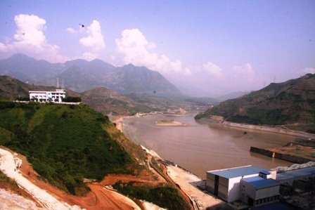 Toàn cảnh công trình thủy điện lớn nhất Đông Nam Á