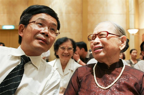 Nghĩ về văn hóa từ chức