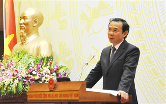 Nhiều lao động Trung Quốc khóc, không muốn rời Việt Nam