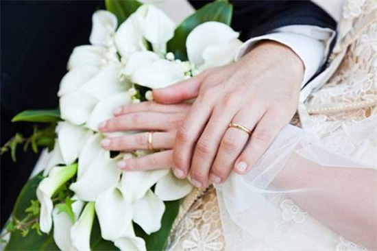 Kết hôn với bạn thân: Sự lựa chọn khôn khéo và hoàn hảo