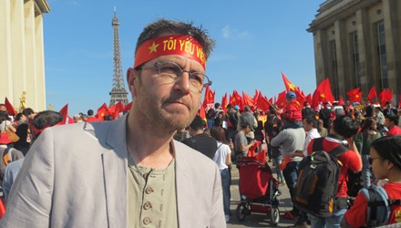 'Trung Quốc đang thực hiện chính sách “cá lớn nuốt cá bé”