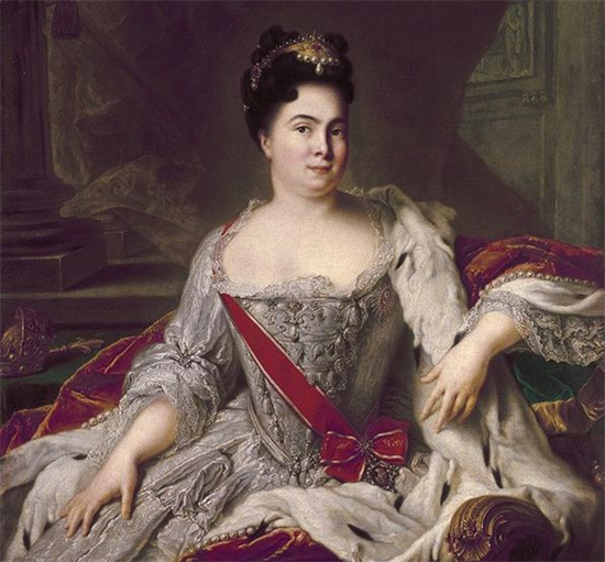 Chuyện nàng hầu lẳng lơ chinh phục đấng quân vương