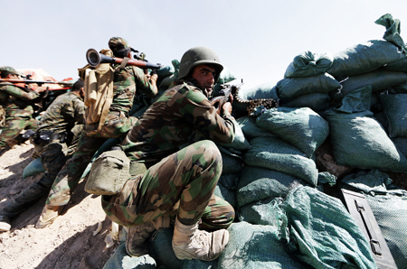 Cái bắt tay tình thế giữa Mỹ và Iran