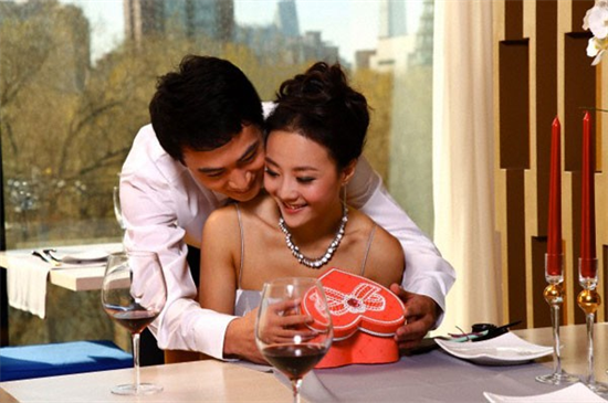 Khốn khổ vì tôi được chồng yêu quá và cưng như bà hoàng