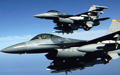 Máy bay Canada bị đe dọa, Mỹ cử 2 chiến đấu cơ hộ tống