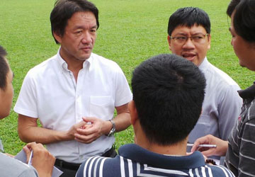 “Đừng lệ thuộc nhiều vào các ông bầu!”