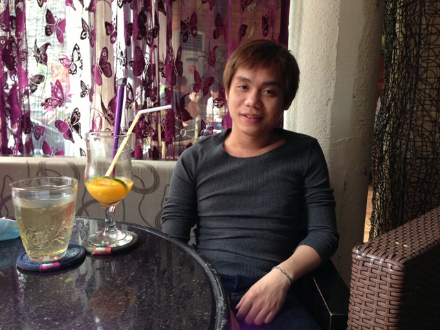 Tâm sự của “hot boy” hóa “dị nhân” vì tẩy trắng da