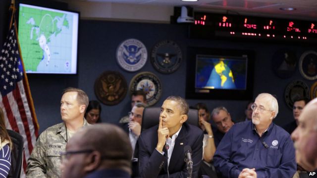 ‘Siêu bão’ sẽ ảnh hưởng ra sao đến bầu cử ở Mỹ