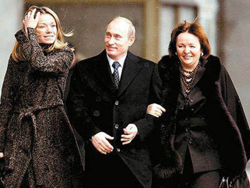 Thu nhập của tổng thống Nga thấp hơn rất nhiều quan chức