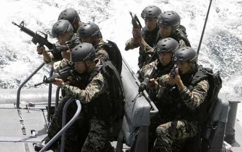 Giải mã trò mập mờ của Mỹ ở biển Đông