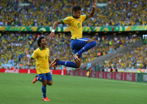 Neymar lại là tâm điểm, Brazil đòi nợ thành công Mexico