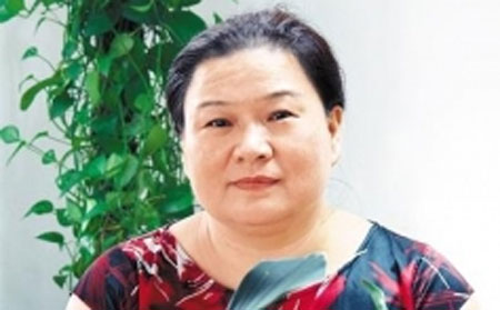 Trả lại túi kim cương gần 700 tỷ đồng nhặt được