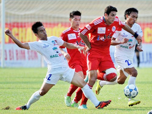 Vòng 15 V-League: Luận “anh hùng”